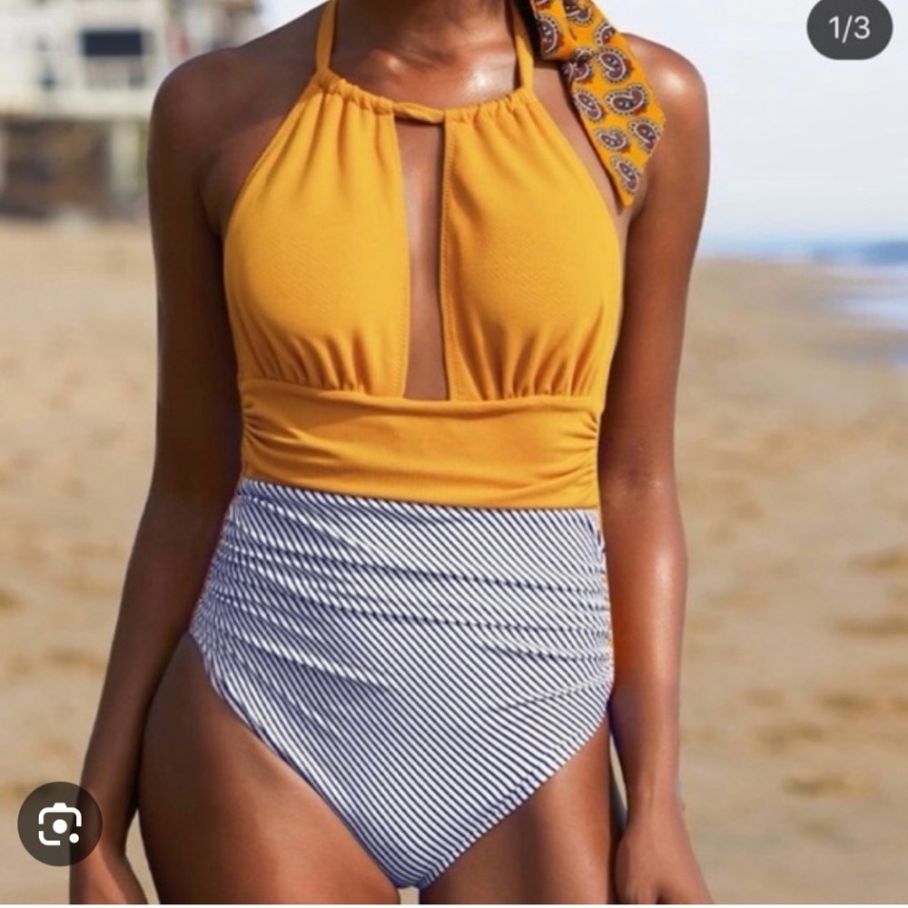NWTCupshe one piece swim‎ suit halter top size L
